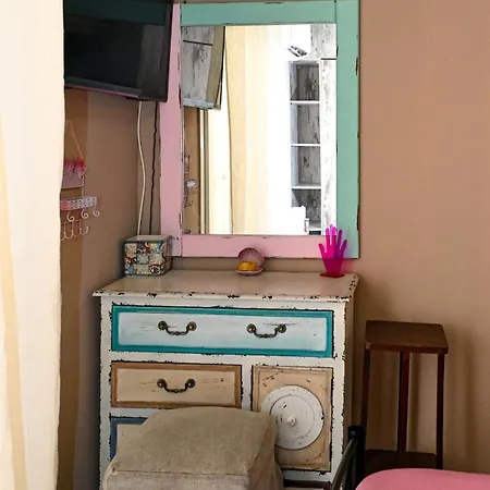 Naeliahouse * カヴァラ