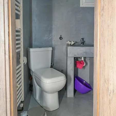 Naeliahouse